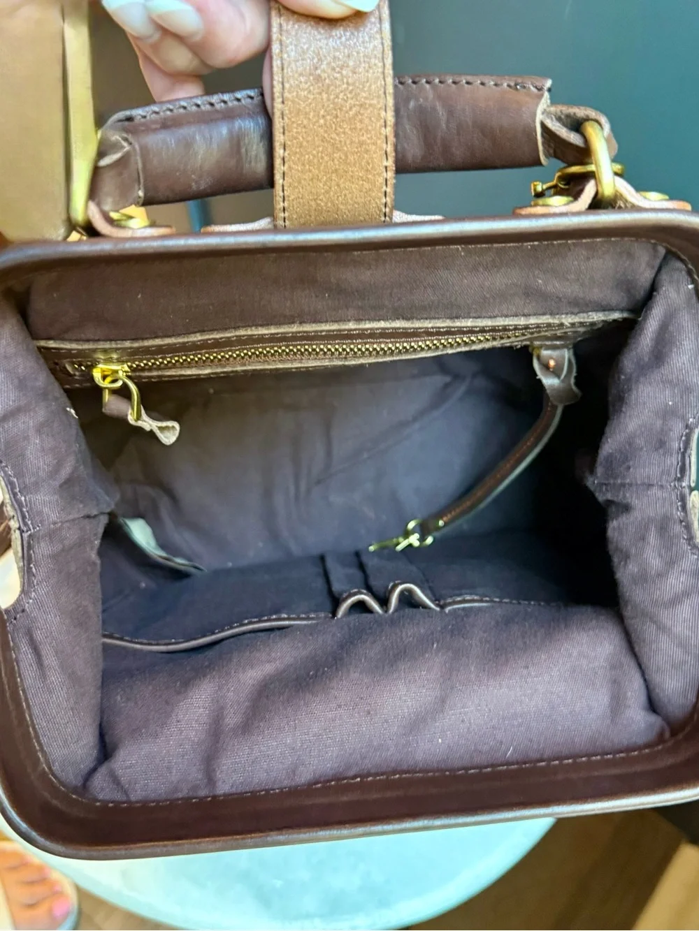 Old Trend Doctor Backpacks- Genuine Leather
